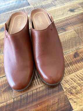 Vionic Joy Nellie Leather Women's Heeled Mules